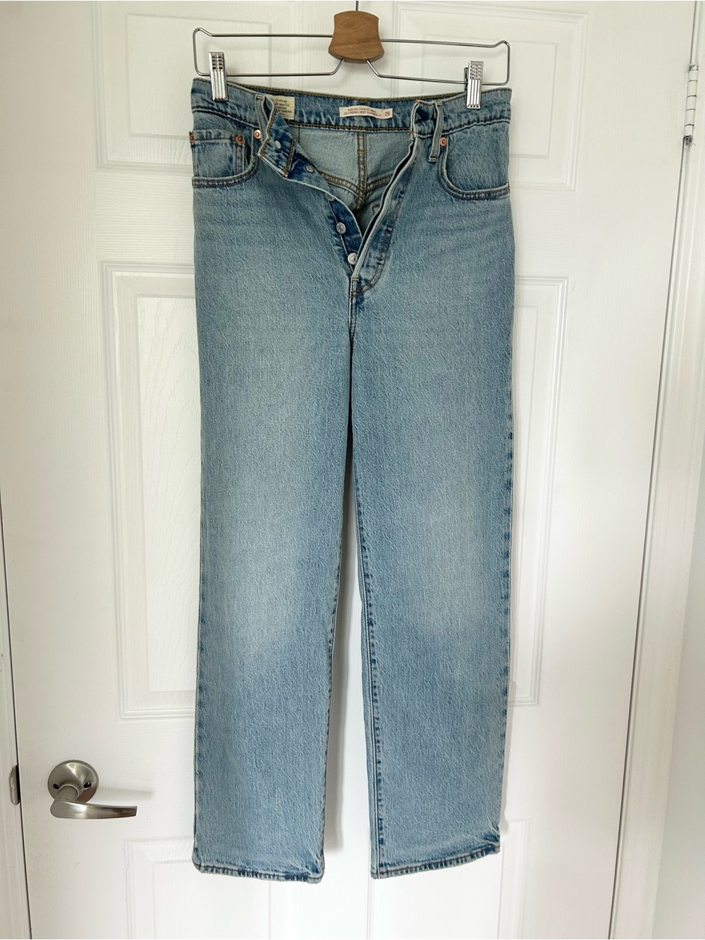 Levi’s Ribcage Straight Ankle - size 26